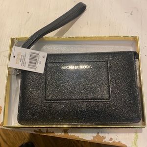 Michael Kors wallet wristlet